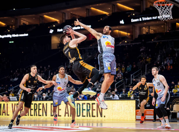 够迅速适应 够迅速适应