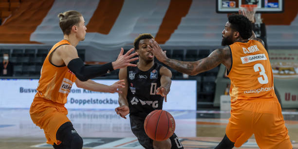 随着户外活 随着户外活