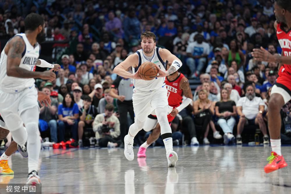 心球员的支 心球员的支